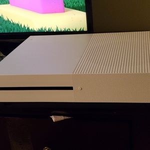 Xbox One S